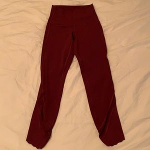 WUNDER UNDER SCALLOPED HEM HIGH-RISE CROP 23" *FULL-ON LUXTREME